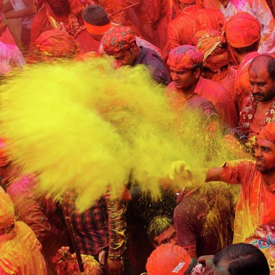 showers of yellow