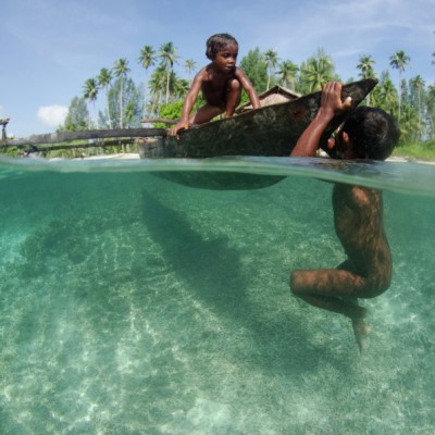 kehidupan anak pulau