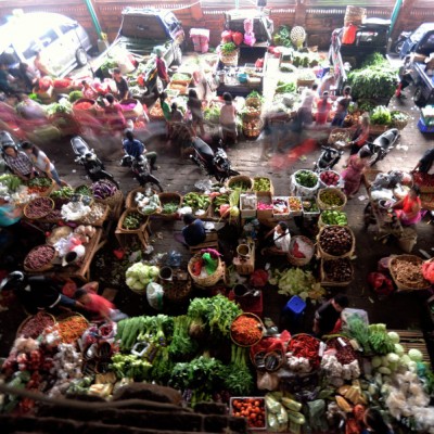 Suasana Pagi di Pasar Kereneng