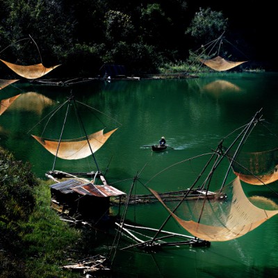 Net light in lake
