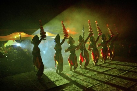 Tarian penutupan Festival Tabot