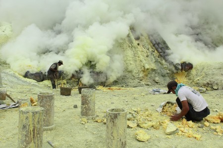 sulfur miners