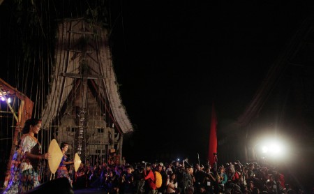 toraja traditional dance