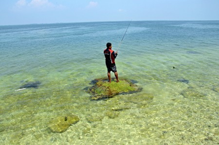Memancing di lautan luas