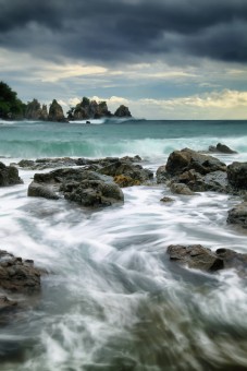 Escaping Waves