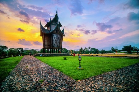 Senja waktu itu diPagaruyung