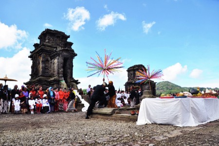 Ruwat Rambut Gimbal Dieng