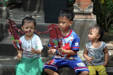 Bermain Wayangan
