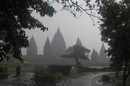 Kuyup Di Prambanan