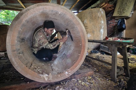 Mosque Drum Maker
