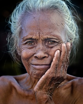 Grandy Lady Smile