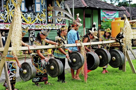 Players gong