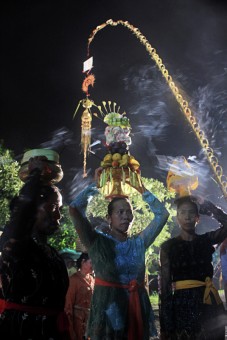 MEMPERINGATI HARI RAYA NYEPI BONGSO WETAN