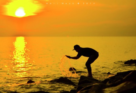 .: Praying :.