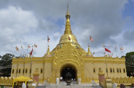 pagoda emas
