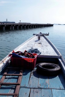Heading to the harbour