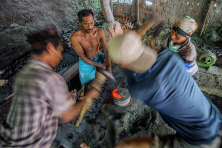 Pande besi