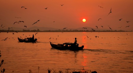 A sunset at Thanlwin River