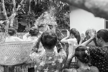 Upacara Adat Keluarga Bali