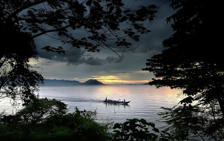 pulang menjelang senja