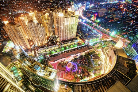 Jakarta di malam hari
