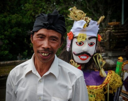 Pak Made dan Dawang-dawang