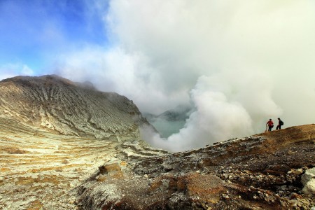 Fuming Ijen