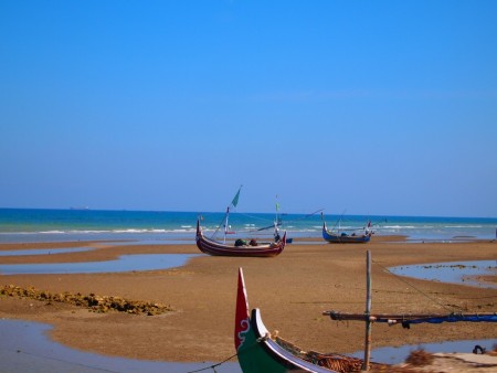 perahu parkir