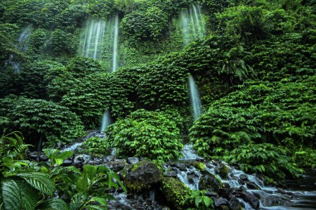 Benang Kelambu Waterfall