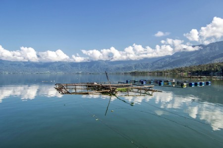 Lake miroring