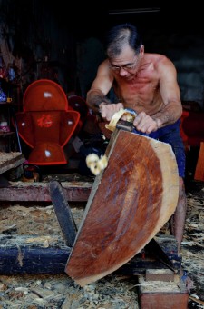 Coffin Maker