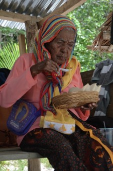 ' Penjual Sapu Lidi '