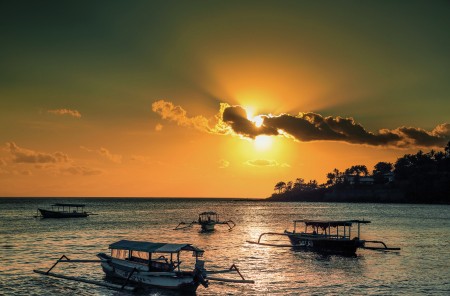 senja di pantai senggigi