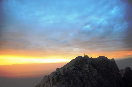 Stand on Horizon