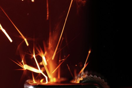 Splashing fire