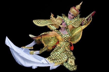 KAIN NA YEE , KAIN NA YAR DANCING