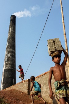Life at the brick field 02