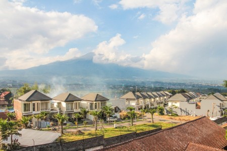 Behind the Batu Town Square