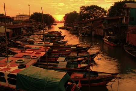 SENJA DI KOTA SERIBU SUNGAI