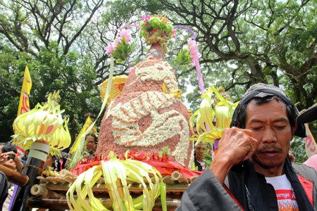 Tumpeng Raksasa