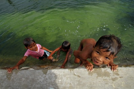 SMILING KIDS