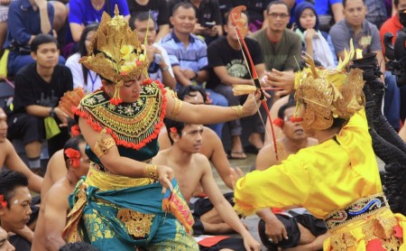 TARI KECAK BALI