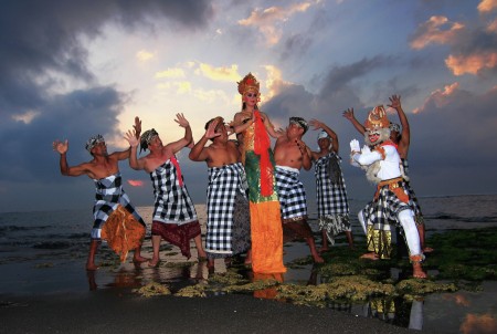 Shinta Goddes with Hanoman