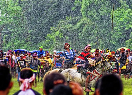 Pasola in Rain
