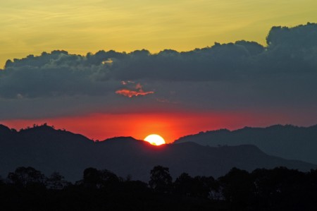 Matahari di ujung senja