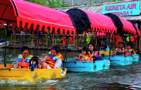 Meninggalkan Dermaga