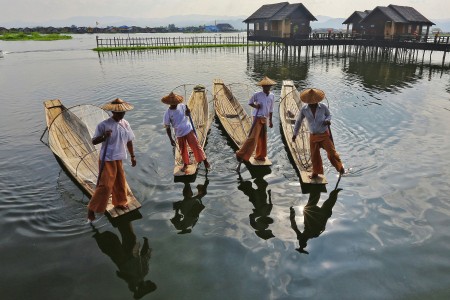 INLE FISHING BOATS