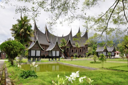 Rumah Adat Padang