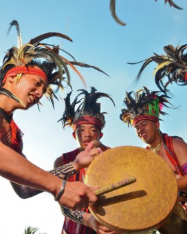 IGOROT WAR DANCE