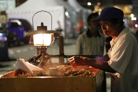 Penjual Kacang